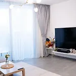 Unique 1Br In Stella Maris,City View,Dubai Marina