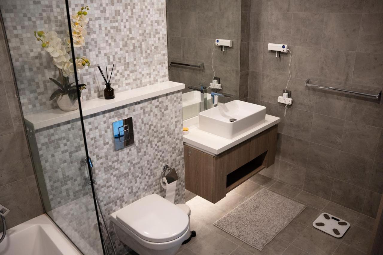Apartment Unique 1br In Stella Maris,city View,dubai Marina *