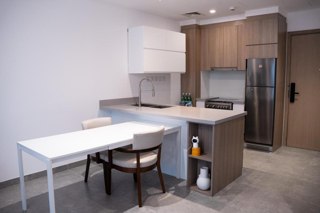 Unique 1br In Stella Maris,city View,dubai Marina